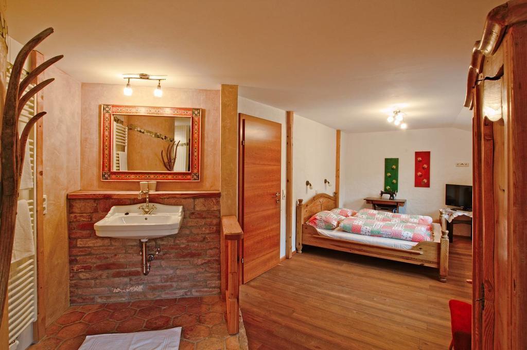 Ortnerhof Ennstal Bed & Breakfast Aigen im Ennstal Room photo